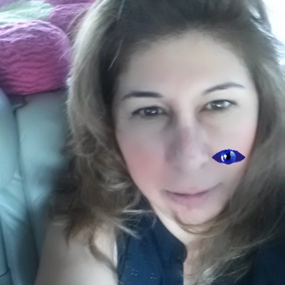 Profile Picture of Diana Barnes (@lafodonga1) on Poshmark