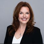 Profile Picture of Stephanie Bolen (@redheaddiary) on Instagram