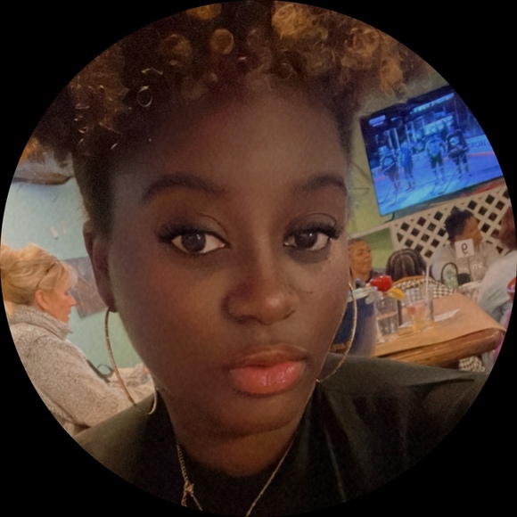 Profile Picture of Jessica Best (@iliv4mykidzz) on Poshmark