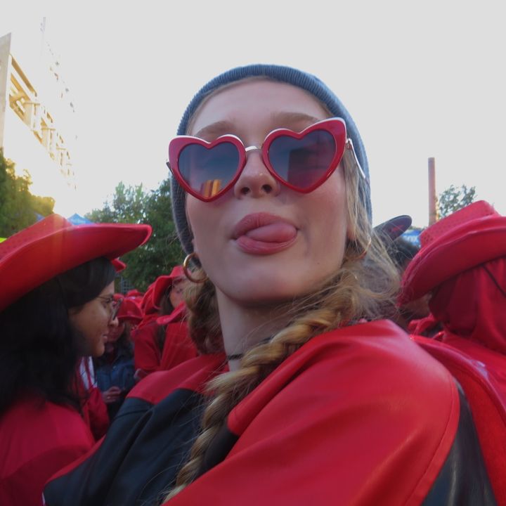 Profile Picture of julia (@juliakumor6) on Tiktok