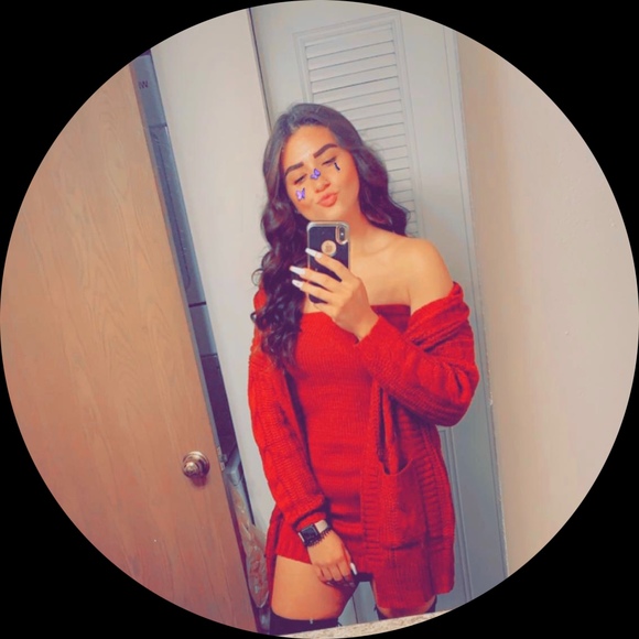 Profile Picture of Miranda Steenburgh (@mirandas97) on Poshmark