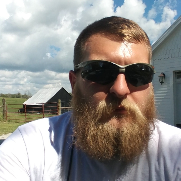 Profile Picture of Ernest Demoss (@demoss8675309) on Poshmark