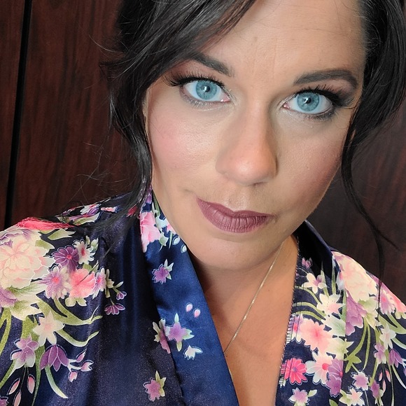 Profile Picture of Valerie Getts (@valliegurl1790) on Poshmark