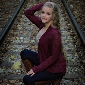 Profile Picture of Makayla Hardin (@@Follow_Heart98) on Twitter