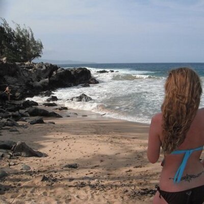 Profile Picture of AnnabelleChamberlain (@BellaFox) on Twitter