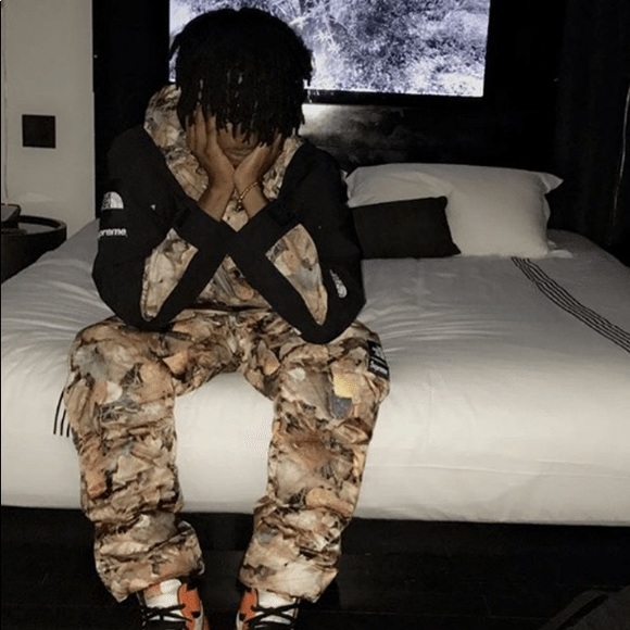 Profile Picture of Jason Tomey (@jasontomey) on Poshmark