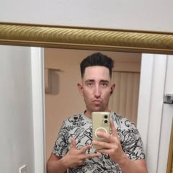 Profile Picture of Yariel Díaz becerra (@yariel298) on Poshmark