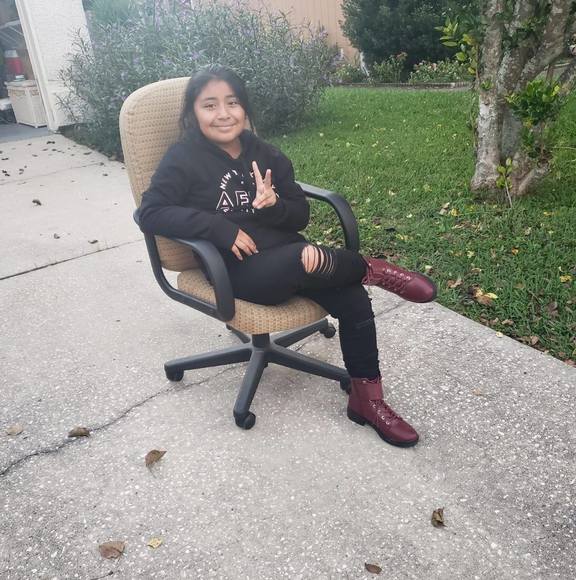 Cristian Figueroa - Poshmark Profile Picture of Cristian Figueroa (@cristianabel) on Poshmark