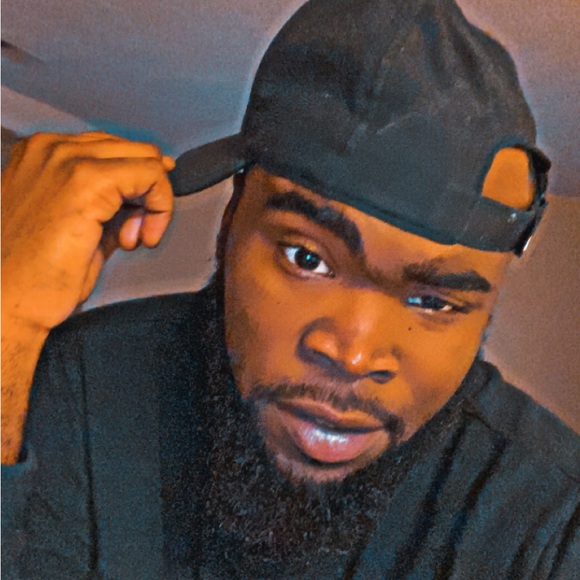 Profile Picture of Gregory Rivers (@gregory_rivers) on Poshmark