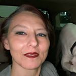 Profile Picture of Suzanne Freeman (@queencalieskimo) on Instagram