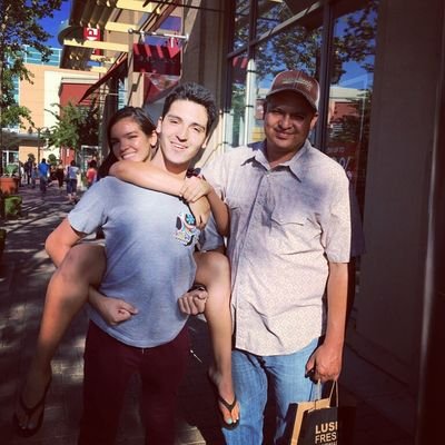 Profile Picture of Joel Velazquez (@Joelvel24) on Twitter