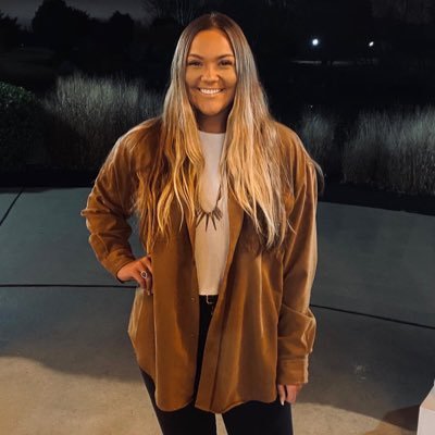 Profile Picture of McKenzie Cook (@kenzieecook) on Twitter