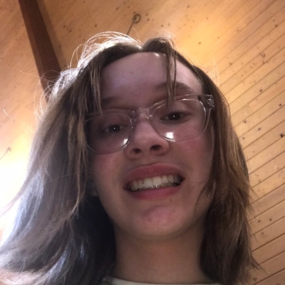 Profile Picture of Anna Schmenk (@annaschmenk) on Poshmark