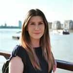 Profile Picture of Suzanne Sarem Perrett (@bambi_saw_it) on Instagram