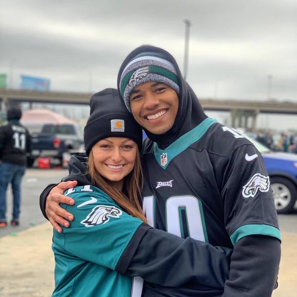 Profile Picture of Kelsey Munster (@kelseymunster_) on Poshmark