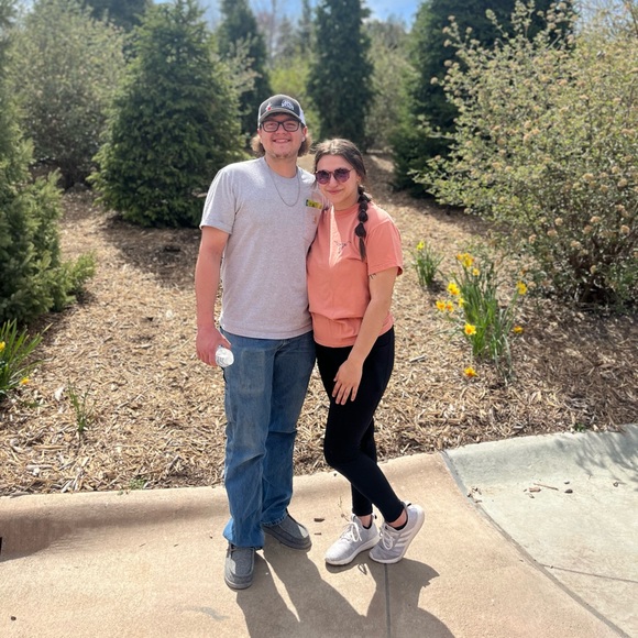 Profile Picture of Isabelle Hamilton (@__izzdog__) on Poshmark