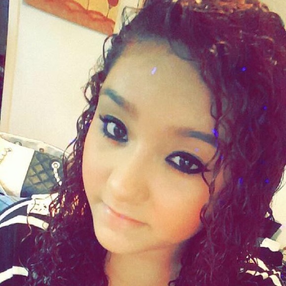 Profile Picture of Doris Jaramillo (@doris1503) on Poshmark