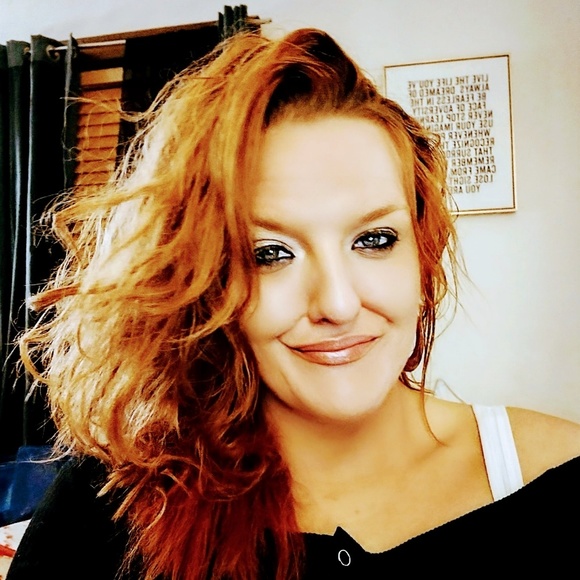 Profile Picture of Katy Nickeson (@tawnycampbel420) on Poshmark