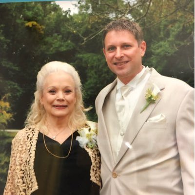 Profile Picture of Jean Jones (@JeanJon10410873) on Twitter