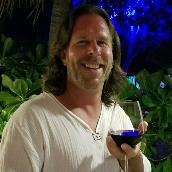 Profile Picture of Robert Howell (@pickleshoppe) on Poshmark