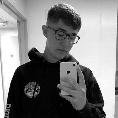 Profile Picture of John Kwiatkowski (@Johnskiwee_) on Twitter
