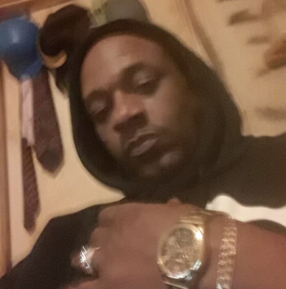Profile Picture of Raymond Barrett (@raymondbarrett) on Poshmark