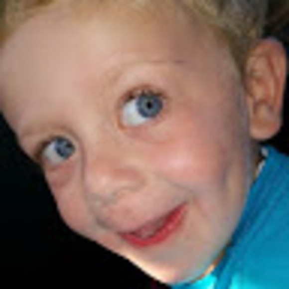 Alisa Gemar - Poshmark Profile Picture of Alisa Gemar (@alisagemar) on Poshmark