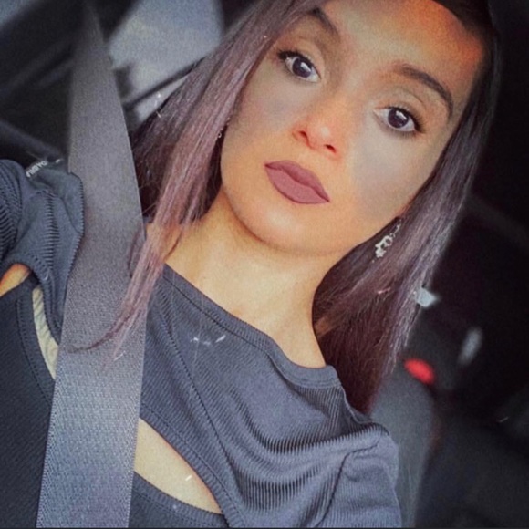 Profile Picture of Cecilia Madrigal (@cecy_93) on Poshmark