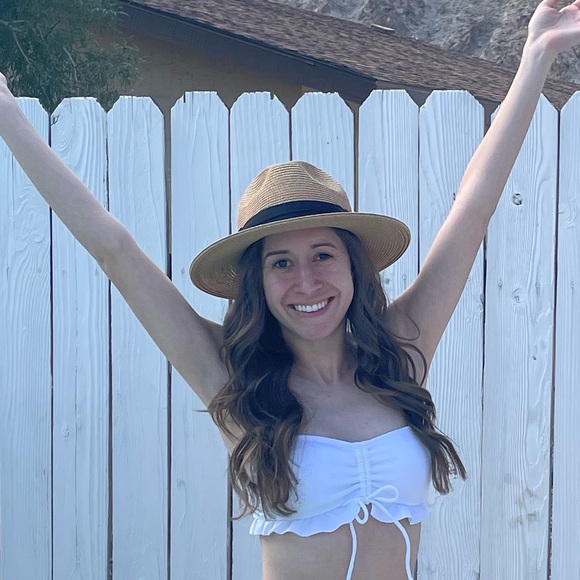 Profile Picture of Alex Mcgill (@alexramos345) on Poshmark