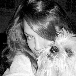 Profile Picture of Maura Whalen (@mowhaler) on Myspace