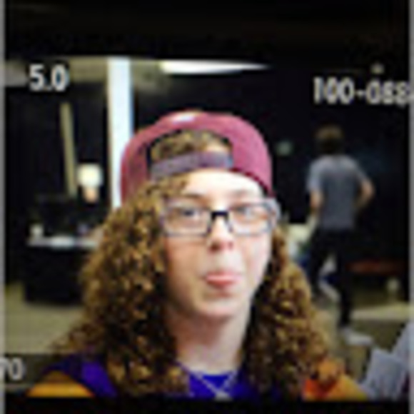 Profile Picture of Ruth Nuttall (@nutella399) on Poshmark