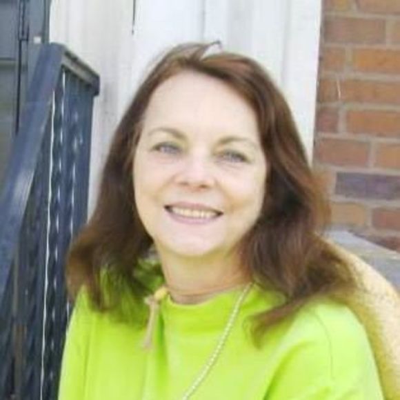 Profile Picture of June Mosler (@junemosler) on Poshmark