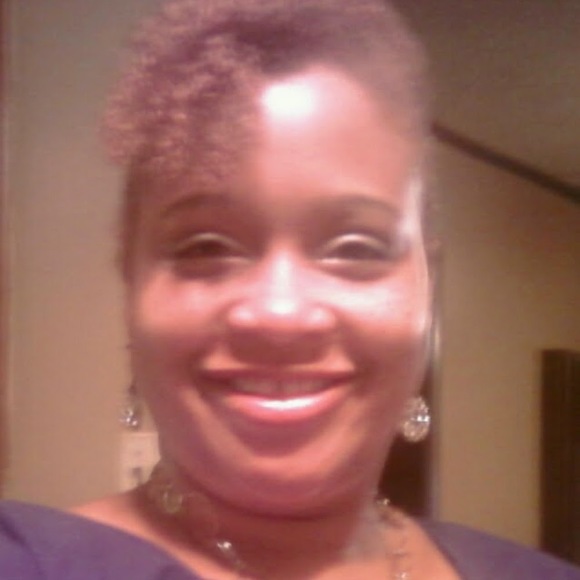 Profile Picture of Chanin Gentry (@icequeen36) on Poshmark