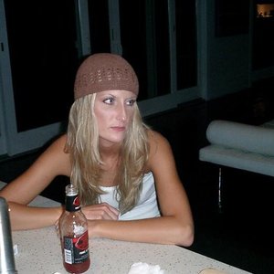 Profile Picture of Bonnie Cooper (@bonbonhippiechic) on Myspace