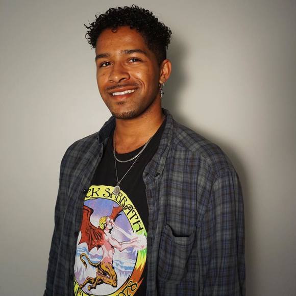 Profile Picture of Michael Perucci (@michaelperucci) on Poshmark