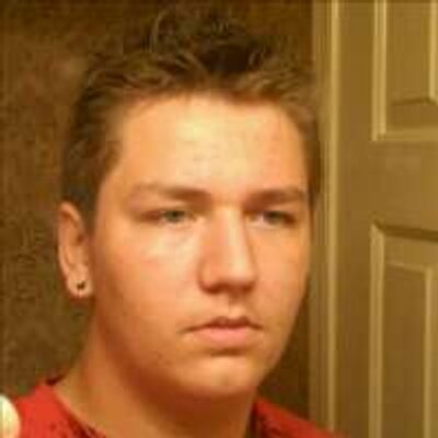 Profile Picture of Brandon Michaud (@puffintrees420) on Twitter