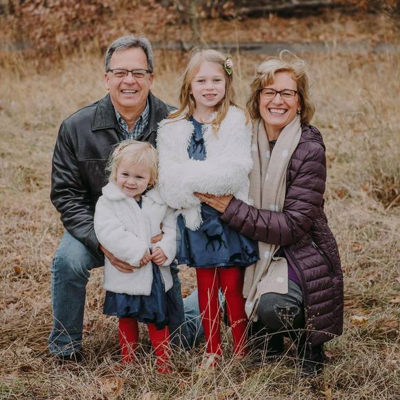 Profile Picture of Linda Hirdes (@lhirdesatposhma) on Poshmark