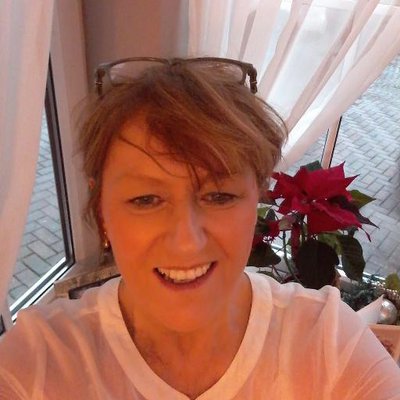 Profile Picture of Sonia DZ (@SoniaDuffyZ) on Twitter