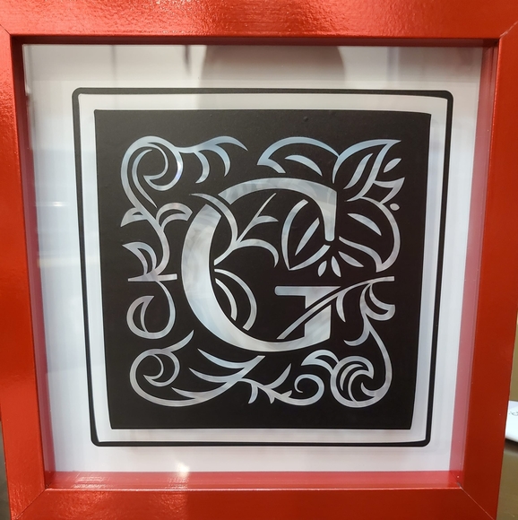 Profile Picture of Sarah Gulyas (@sarahg1228) on Poshmark