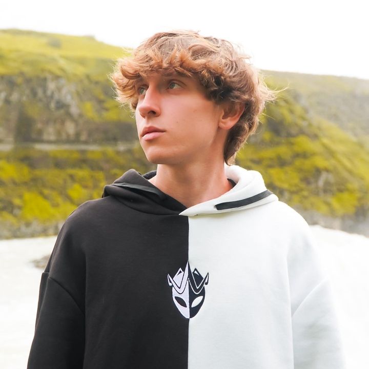 Profile Picture of   Please non denunciatemi... (@alessandromontesi1) on Tiktok