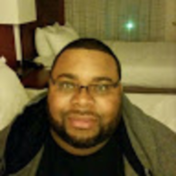 Profile Picture of Nathaniel Stitt (@alfredstitt) on Poshmark