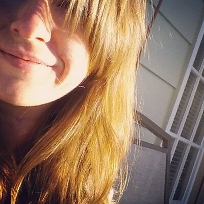 Profile Picture of Brandi Newton Jones (@ManicBree) on Twitter