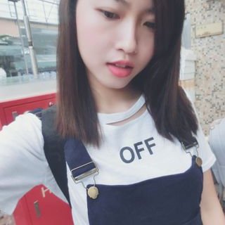 Profile Picture of Moon (@MoonWong77) on Twitter