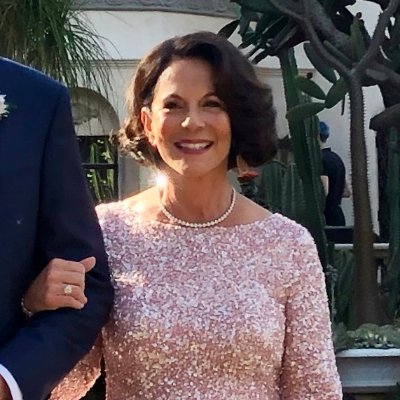 Profile Picture of Karen West (@KarenCWest) on Twitter