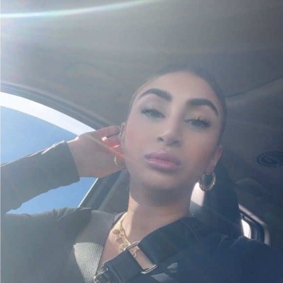 Profile Picture of Manar Shihadeh (@manarshihadeh) on Poshmark