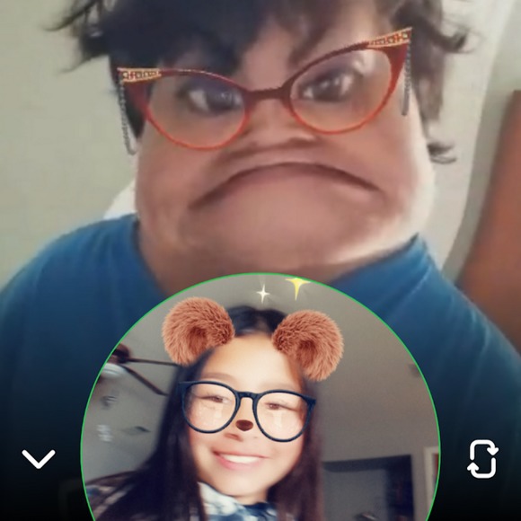 Profile Picture of Emma Yandell (@eyandell93) on Poshmark