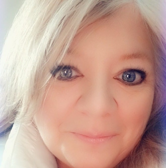 Profile Picture of Tammy Hale (@tammyhale404) on Poshmark