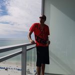 Profile Picture of Curtis Hanson (@mmafanatic33) on Instagram