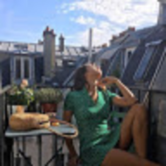 Aomi Kita - Poshmark Profile Picture of Aomi Kita (@aokita60826) on Poshmark