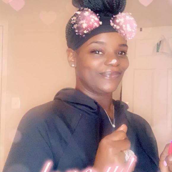 Profile Picture of Tanisha Allen (@tanishanya) on Poshmark